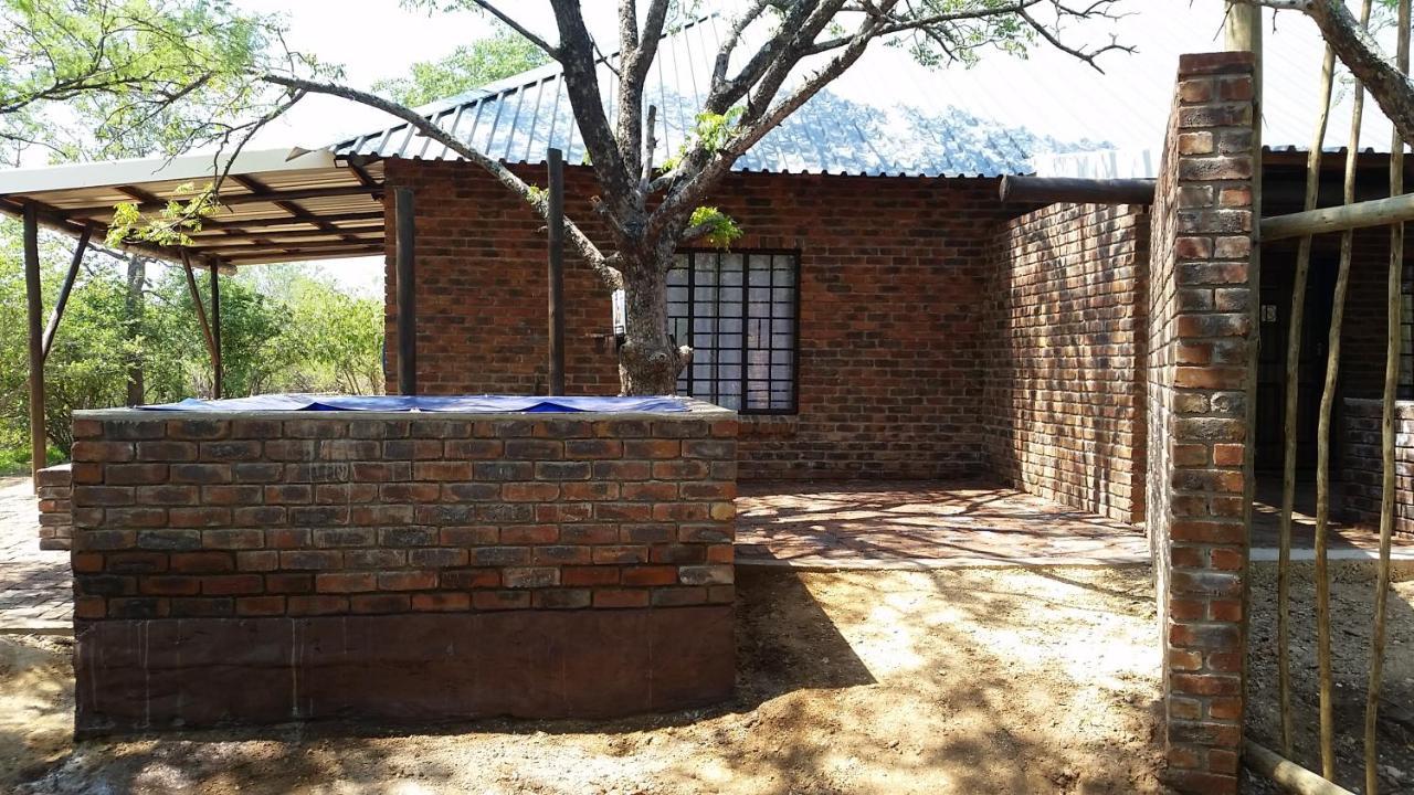 Kruger Wild Dog Inn Marloth Park Exterior foto
